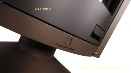 grande II hnedy sametovy detail